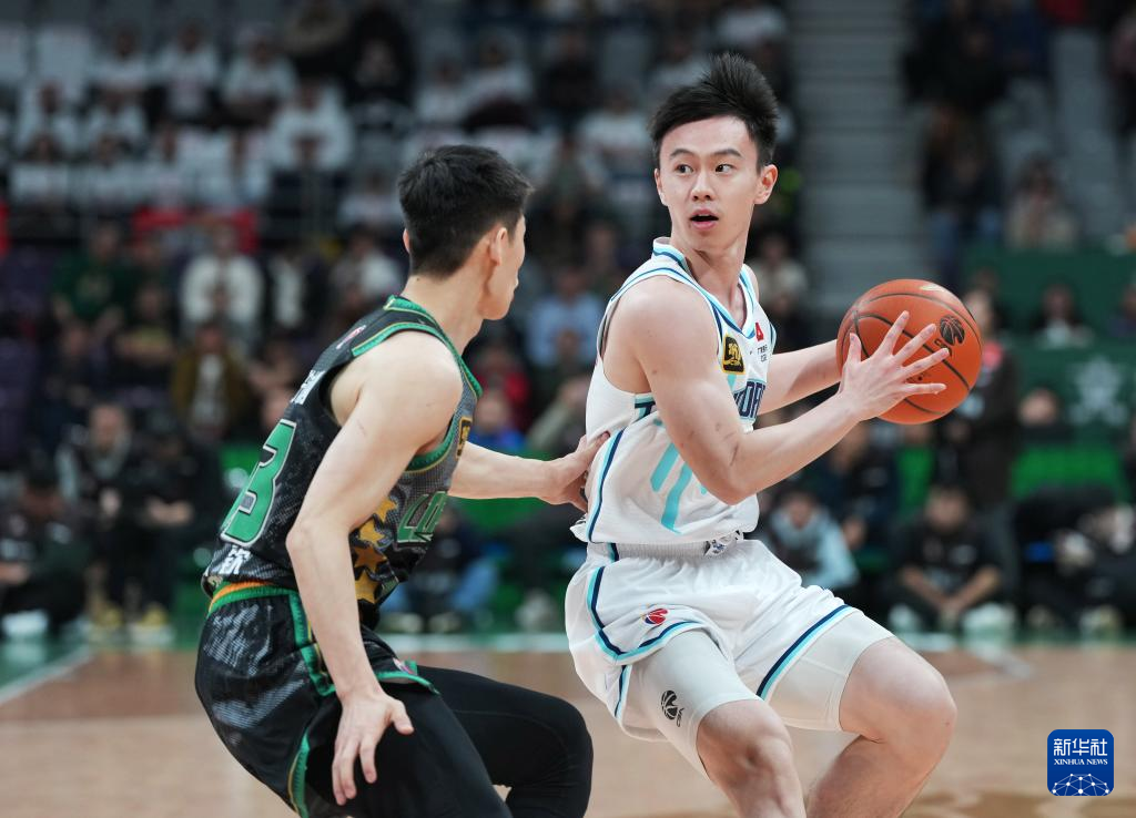 开云平台登录辽宁本钢发布备战花絮，国际比赛日手感冰凉，CBA季后赛任务艰巨，纪律约束更严格的简单介绍